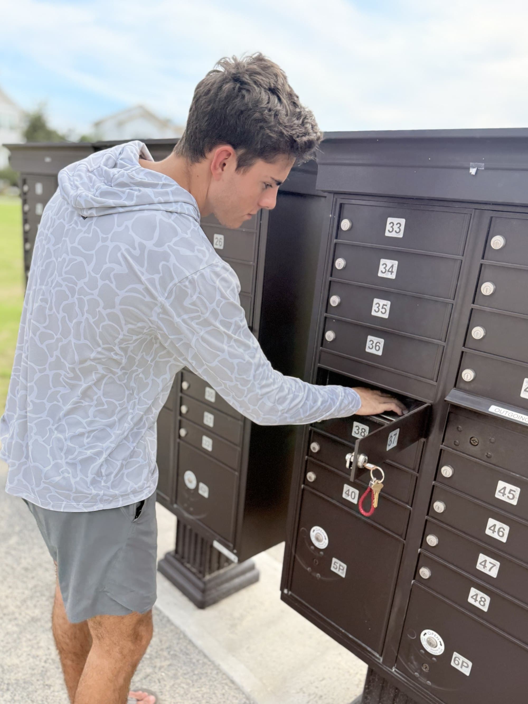 Mail & Package Handling in Inlet Beach